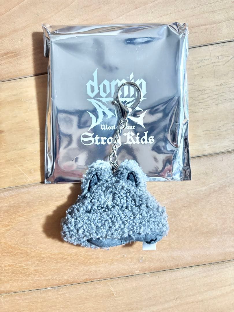 stray kids スキズ　SKZOO ペンミ　バンチャン　ウルフチャン