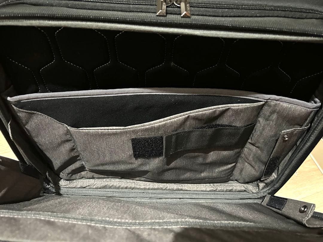 極美品サムソナイトキャリーバッグビジネススーツケース機内持ち込み可