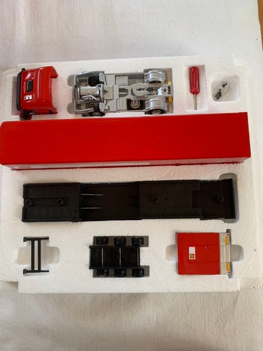 ダイドー　懸賞フェラーリ　F1トランスポーターIveco