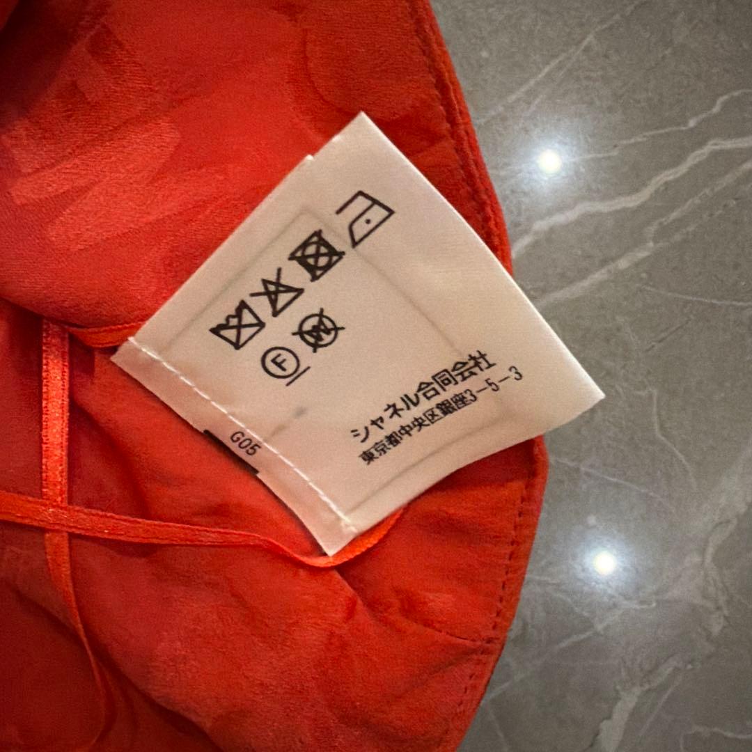 CHANEL オレンジロゴフリルタンクトップ 34