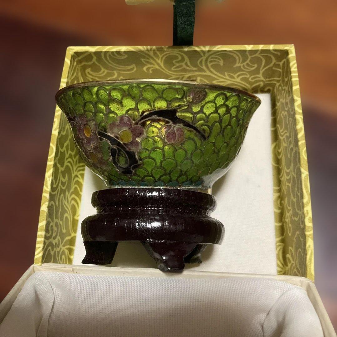 中国、ステンドグラス、花模様の緑色盃