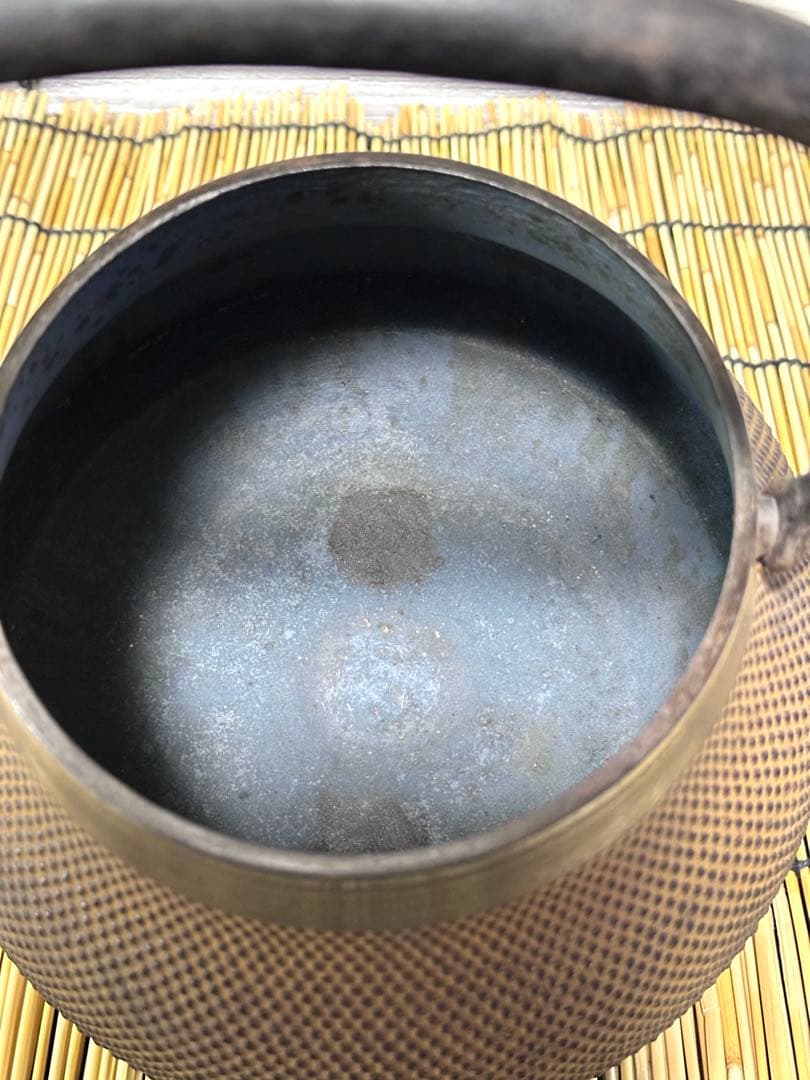 未使用品　付属品付　南部盛岡釜定工房造　１５型　南部鉄瓶　南部鉄器　鉄瓶