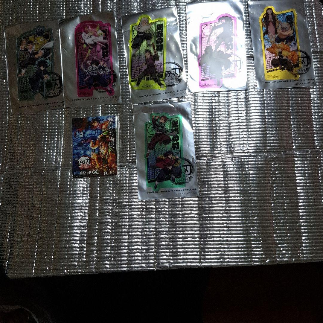 鬼滅の刃 つまんで繋げてマスコット&缶バッチ&すわらせ隊他おまとめ売り