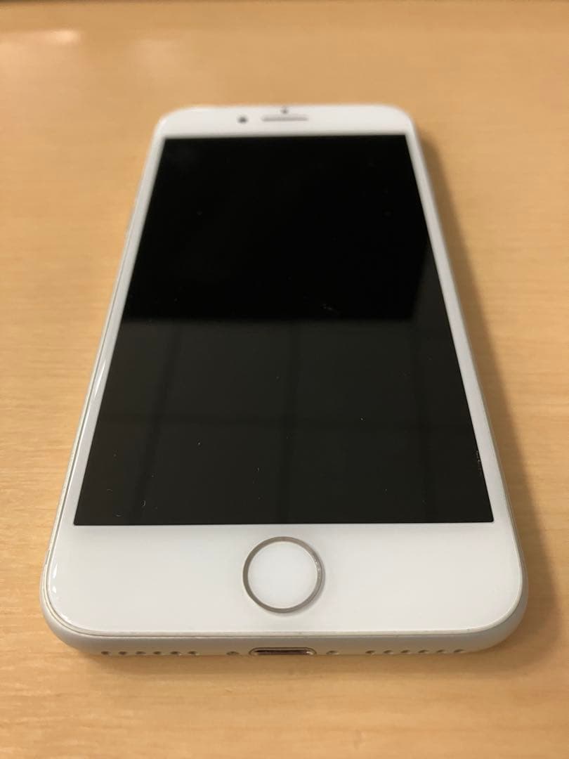 Apple iPhone8 64G SIM解除 シルバー