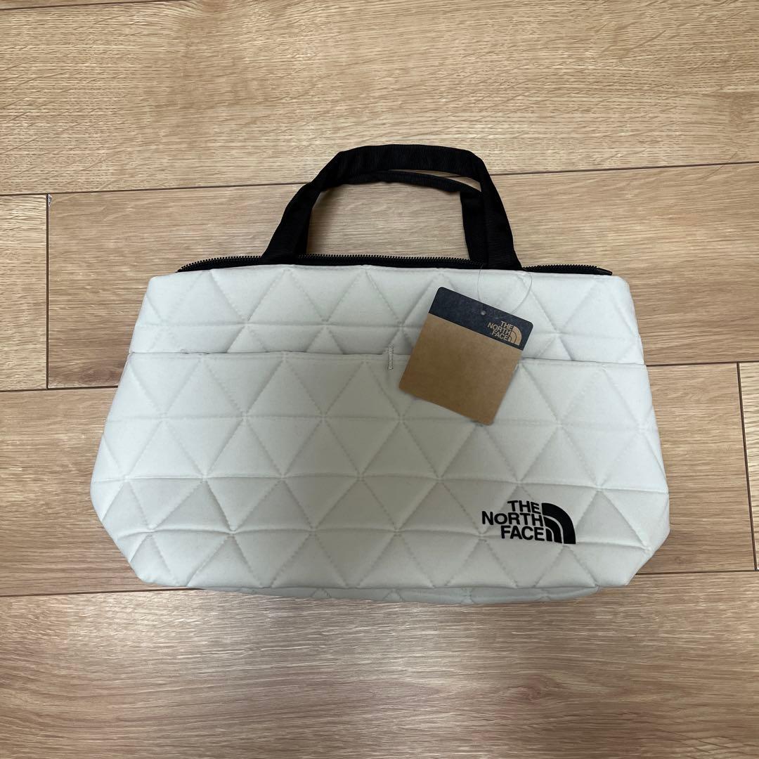THE NORTH FACE キルティングバッグ ホワイト 美品！THE NORTH FACE キルティングトートバッグ ビンテージホワイト