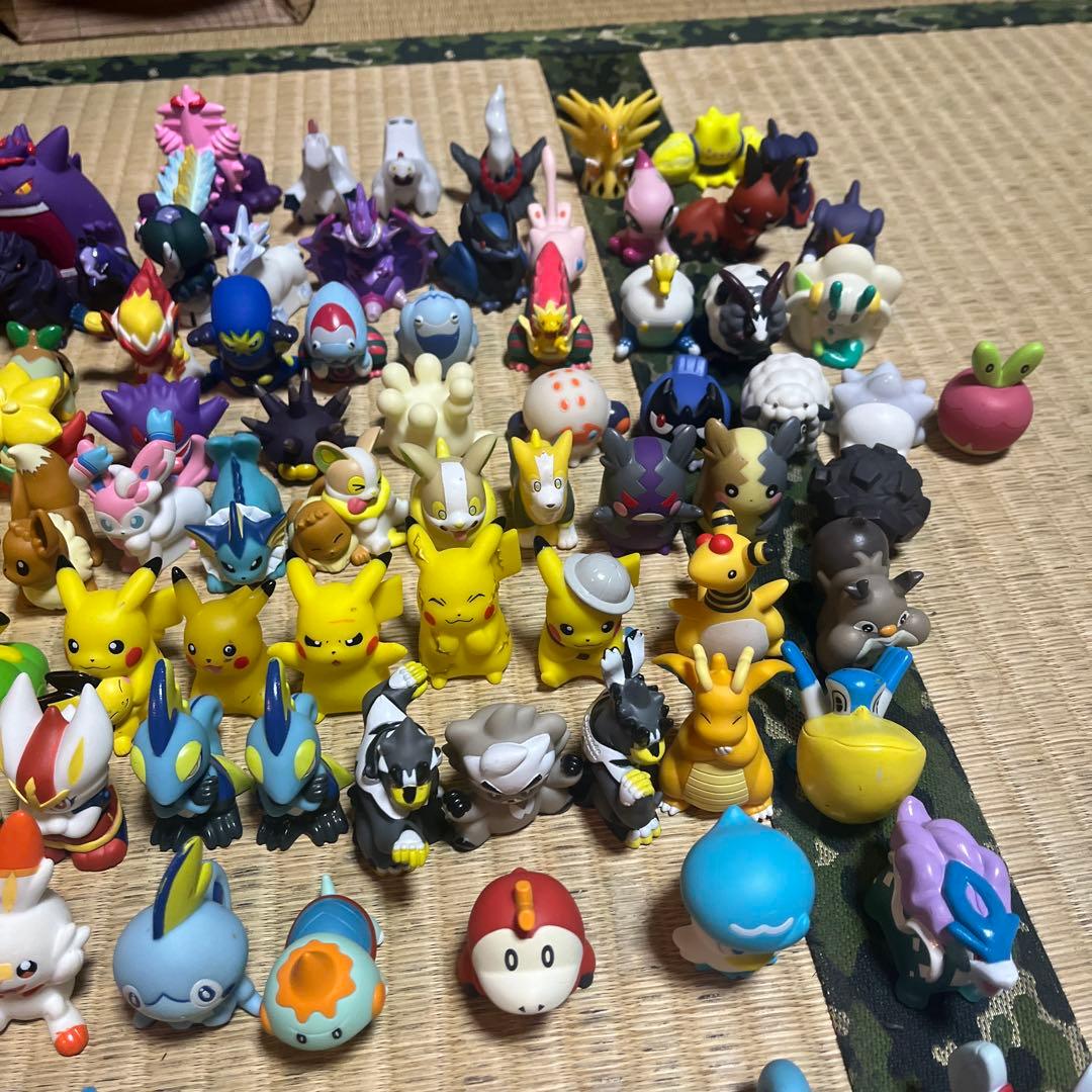 ポケモンフィギュア指人形