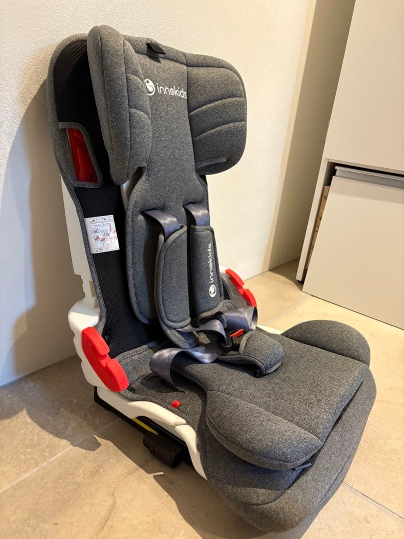 innokids チャイルドシート グレー