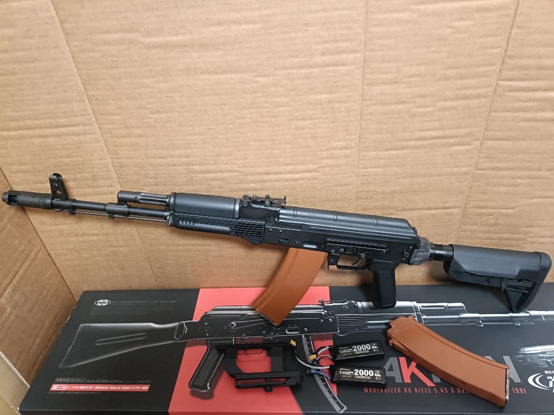 ト*ド様 東京マルイ 次世代電動ガン AK74MN マガジン サイドレール リポ