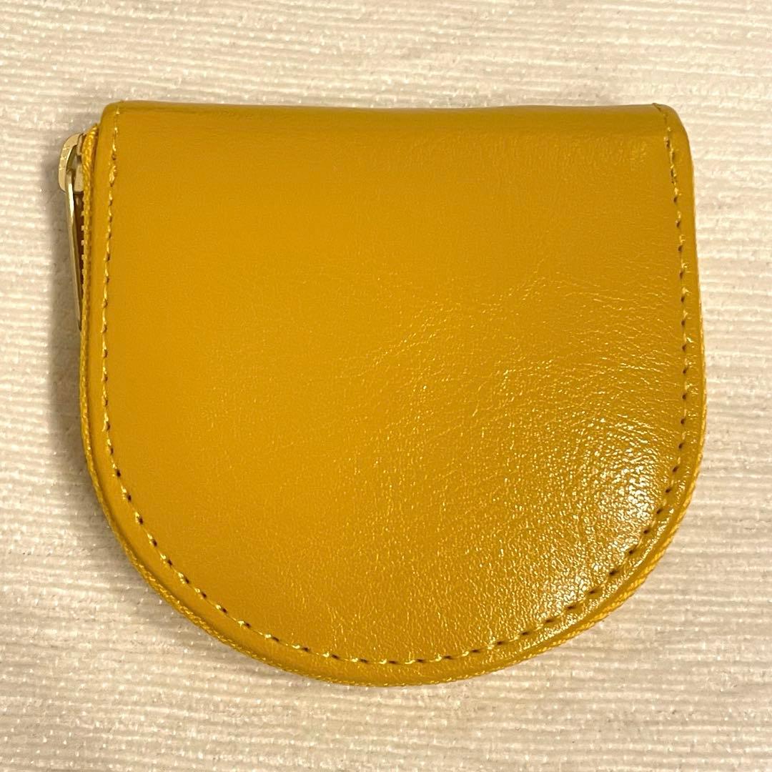 か*ん様 【新品未使用品】皇居　馬蹄型小銭入れ　ケース　黄色