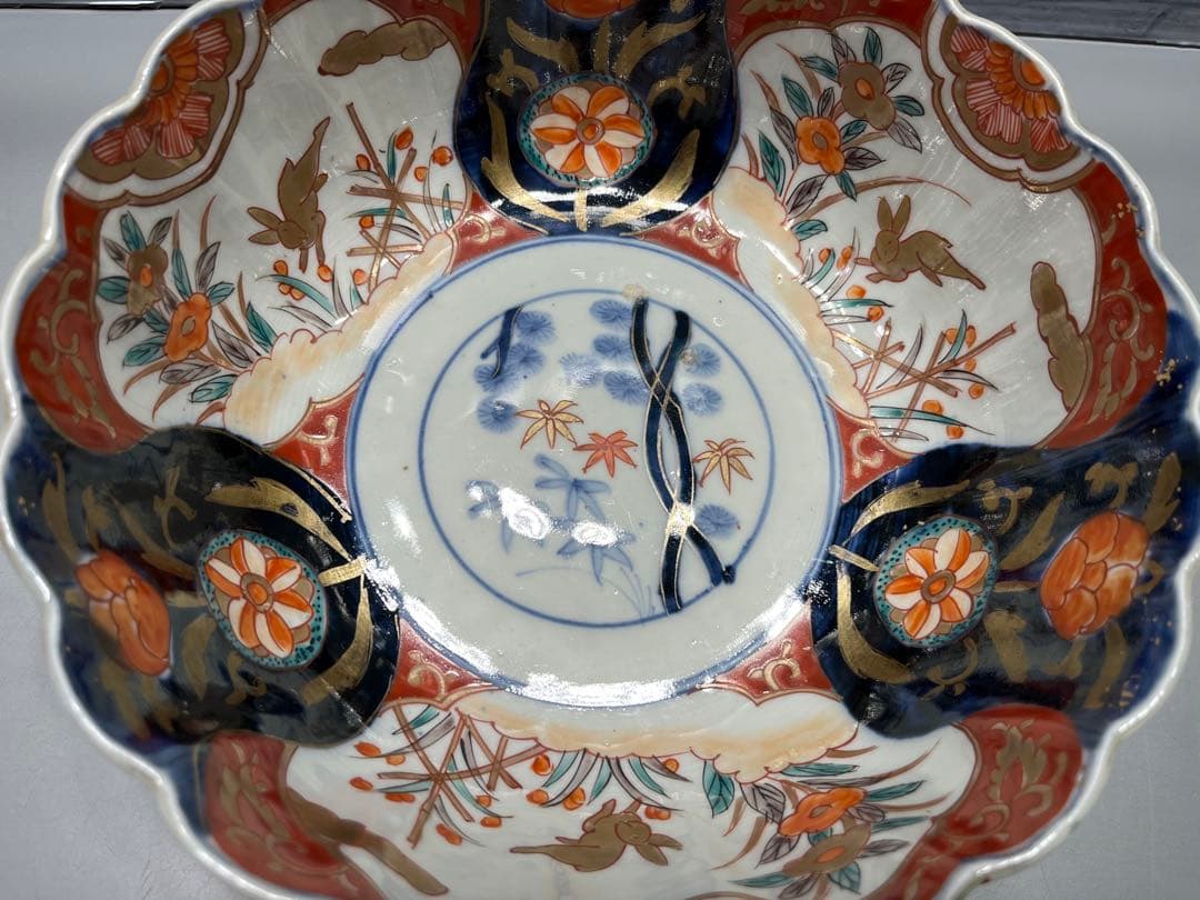 明治時代　伊万里　跳ね兎　色絵　輪花　深鉢