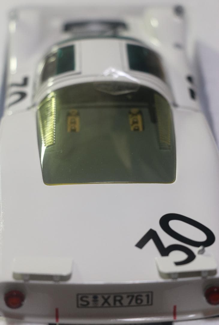 希少ミニチャンプス　ポルシェ９０６ロングボディー　１９６６ル・マン仕様　１／１８