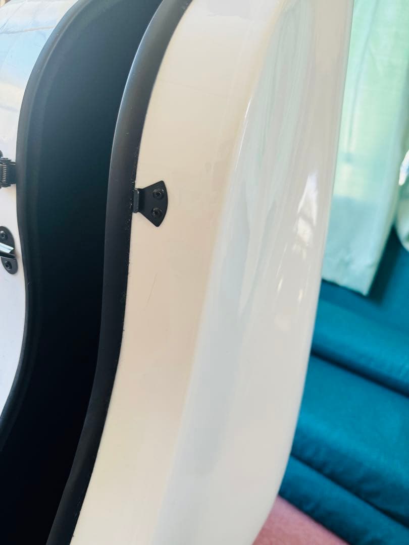 チェロのハードケース 1/4～1/2サイズ調整可能 超軽い 希少な自家用