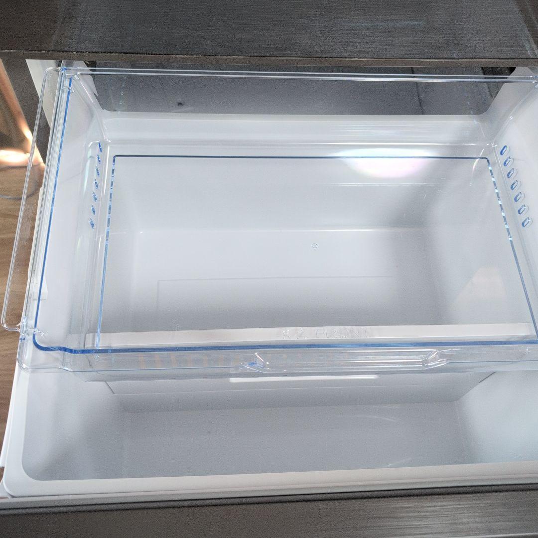 ス*ラ様 Hisense ノンフロン冷凍冷蔵庫 HR-D36ES 2025年製