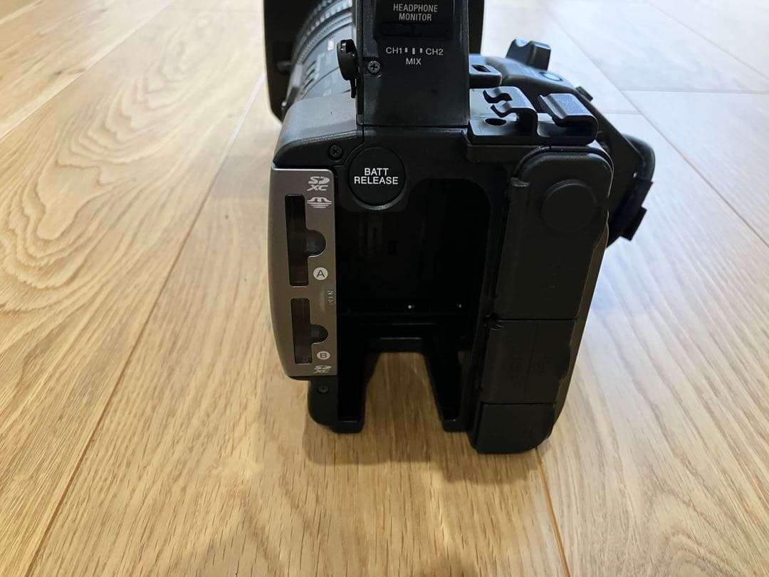 【カエサル】Sony HXR-NX3 1/3型フルHD3CMOS