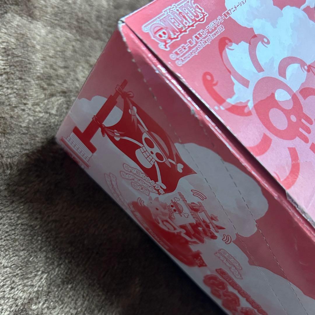 ONEPIECE 東京タワー限定パッケージ ゆらゆら海賊船ベストセレクション