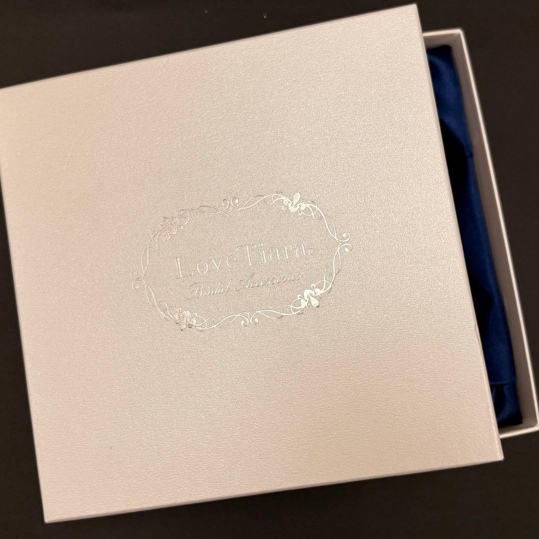 LoveTiara イリナジルコニアティアラ 専用ケース付き★期間限定値下げ