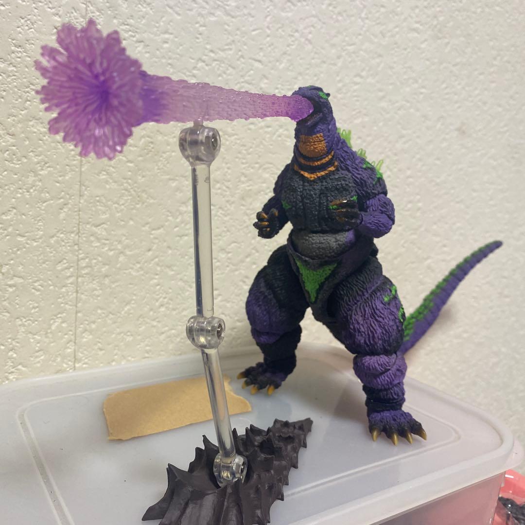 S.H.MonsterArts ゴジラ feat.EVA-01