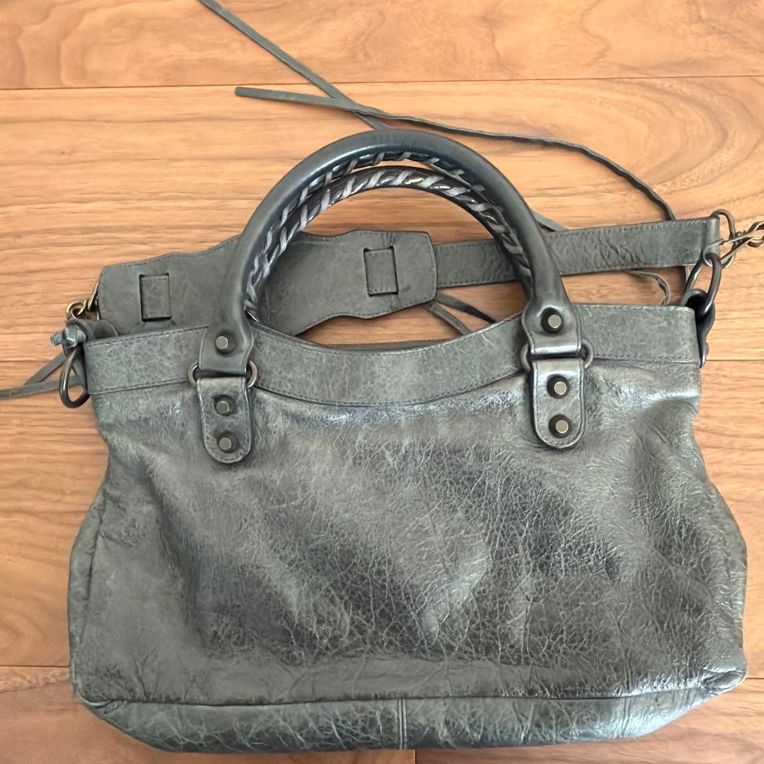 グレー レザー ショルダーバッグ
