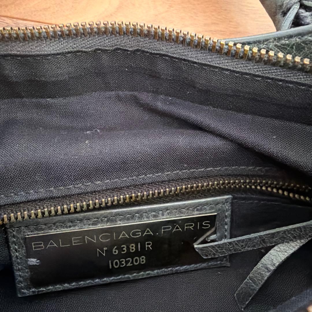 グレー レザー ショルダーバッグ