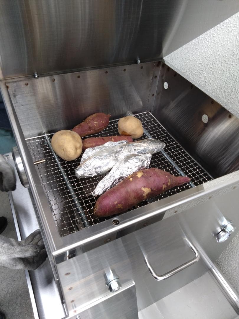 手軽に炭火やきいも屋さん ほくほく焼き芋 釜機器 フェス 農家 マルシェ 道の駅