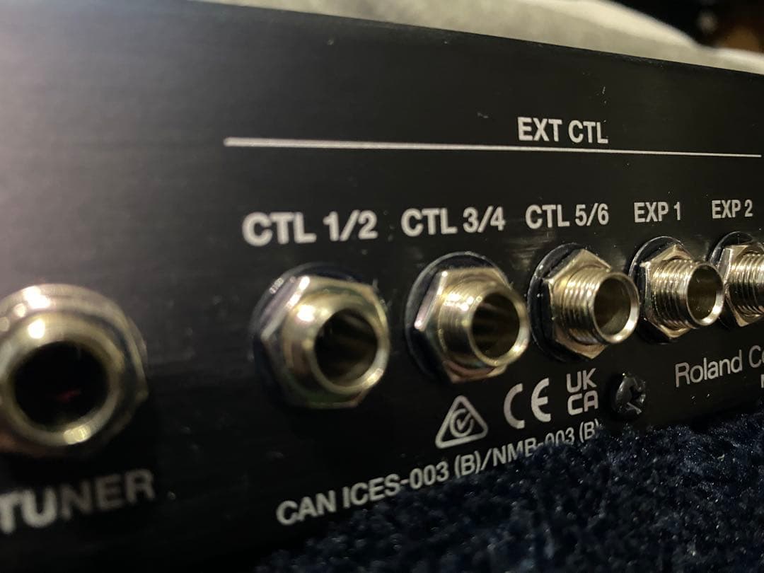 ギター BOSS ES-8 effects switching system