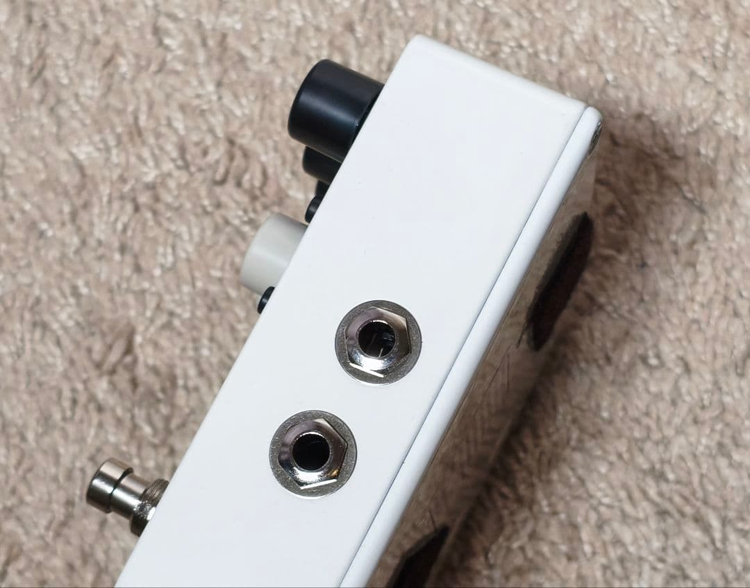 electro-harmonix BATTALION ベースプリアンプ