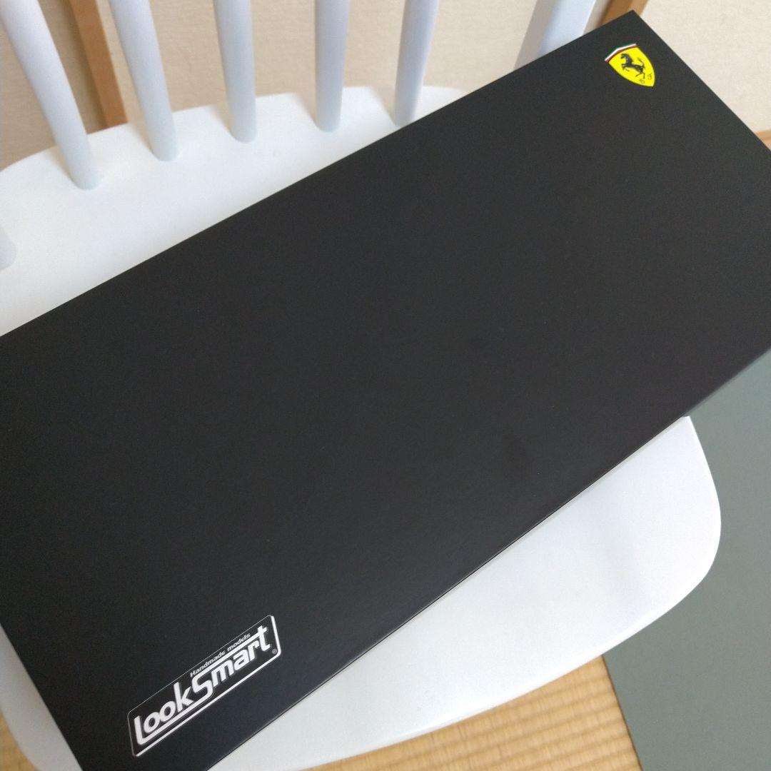 ミニカー Ferrari SF23 1/18