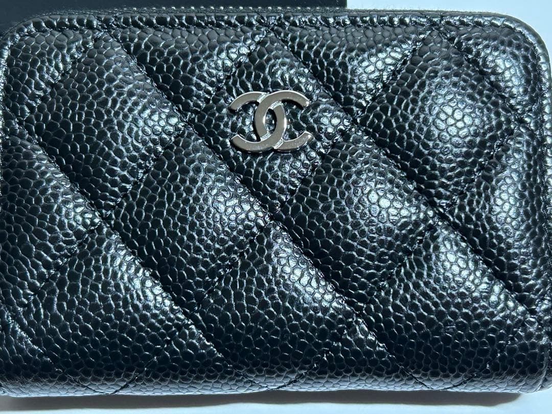 あちち CHANEL ブラック レザー ケース