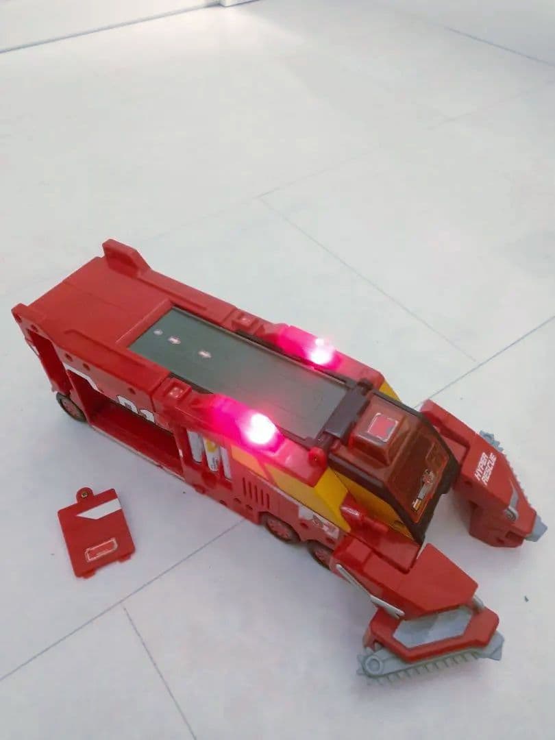 ハイパーレスキュー・ハイパーブルーポリス・トミカ・隊員・犬 価格