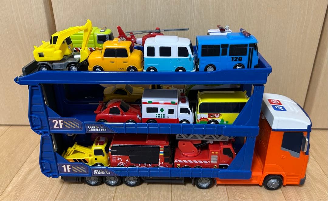 ちびっこバス　タヨ　ミニカー　キャリアカー　セット　TAYO