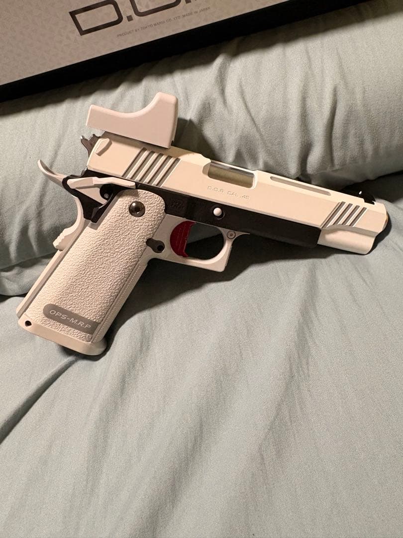 ハイキャパ ホワイト D.O.R