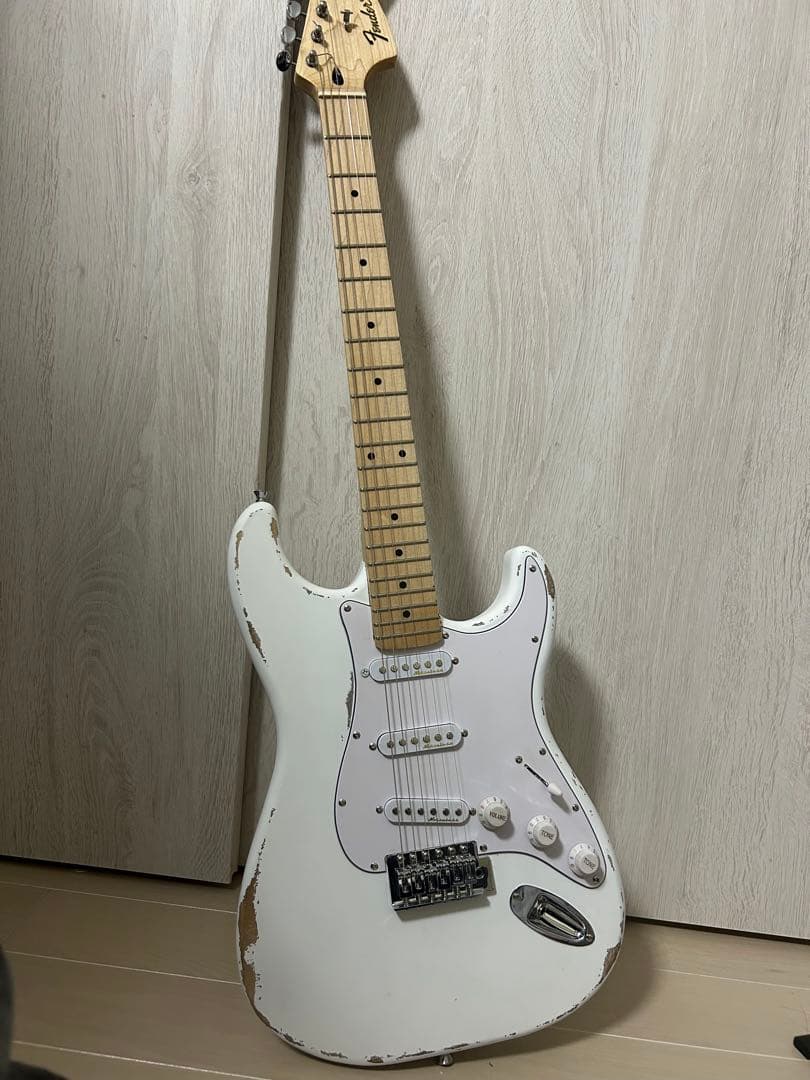 Fender Stratocaster ホワイト（レプリカ）