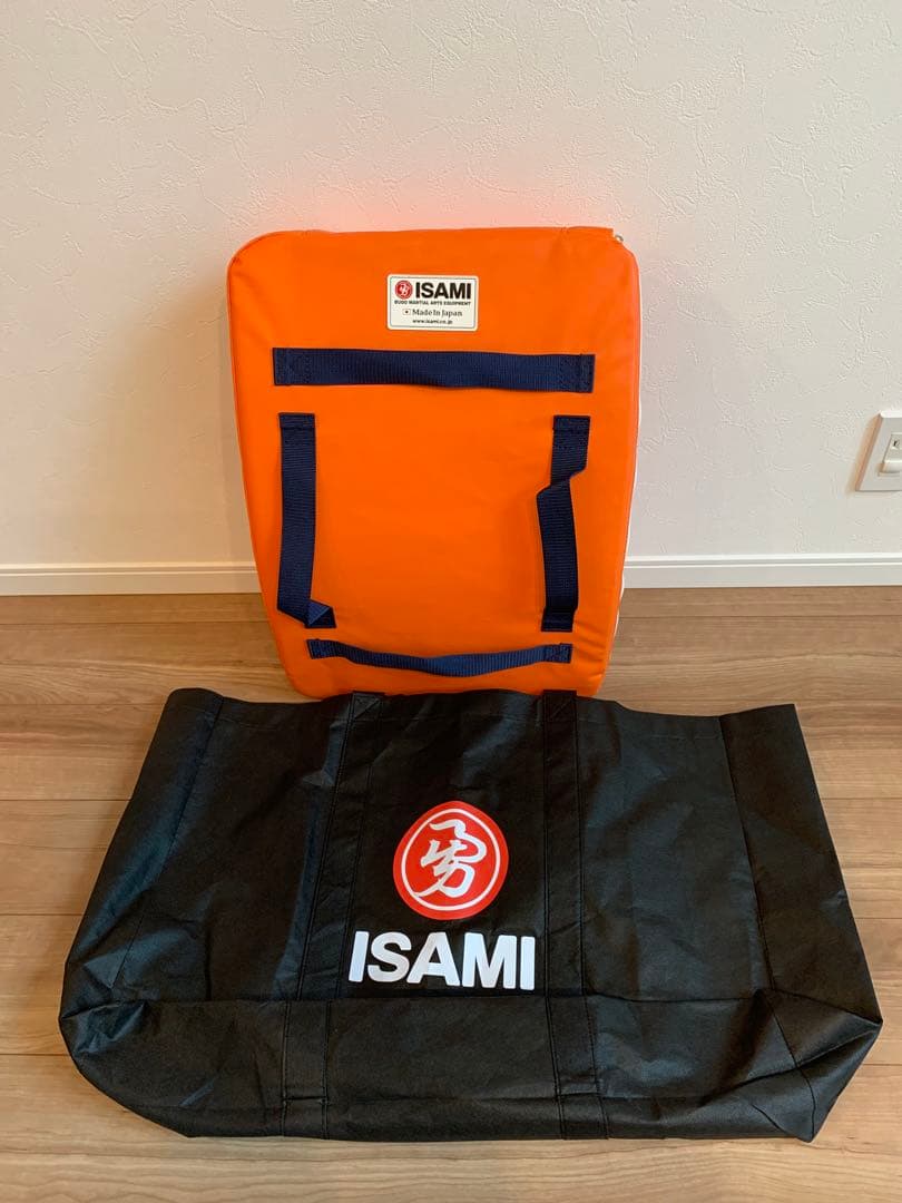 カ*ノ様 新品ISAMI 軽量ダイダイミットLL 収納バッグ付き最終値下げ カ*ノ様 新品ISAMI 軽量ダイダイミットLL 収納バッグ付き最終値下げ