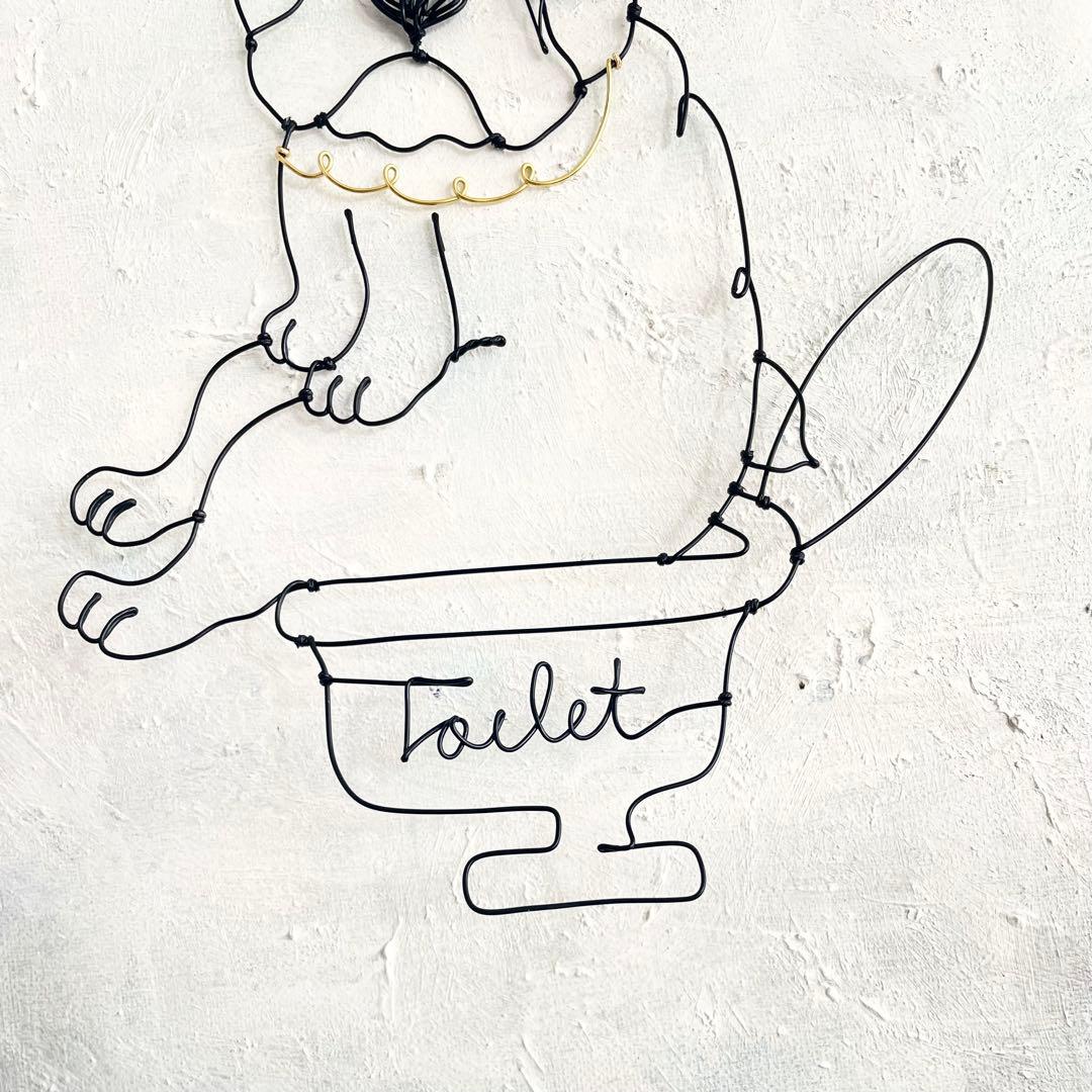 おトイレしているフレンチブルドッグ ワイヤーアート - メルカリ