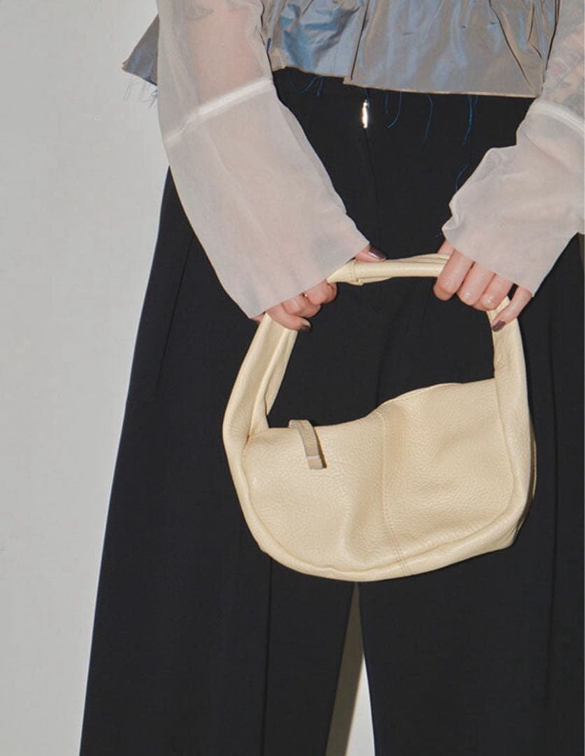 美品　トゥデイフル レザーラップバッグ【Todayful】　ブラック