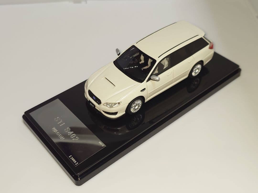 1/43 SUBARU STI S402 WAGON ホワイトパール W262 - メルカリ
