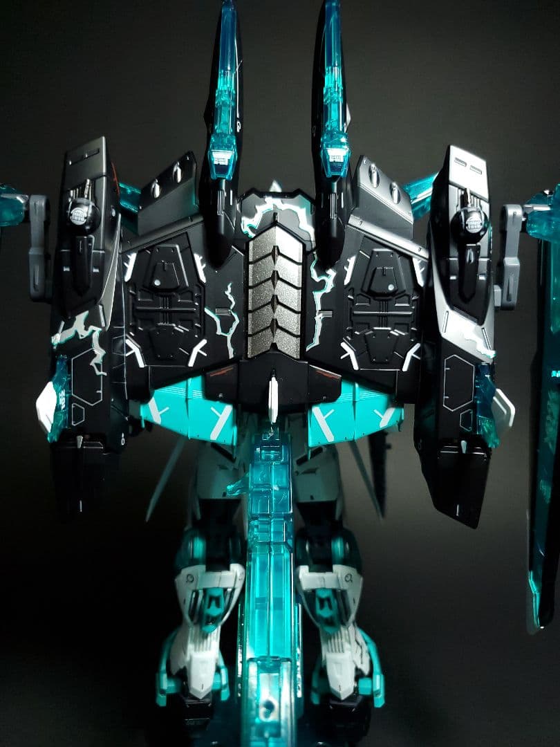 MGガンプラ ジャスティスガンダム 全塗装 クロスコントラスト 初音