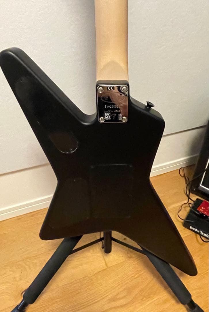 美品 EVH Star Black フロイドローズ／キルスイッチ付