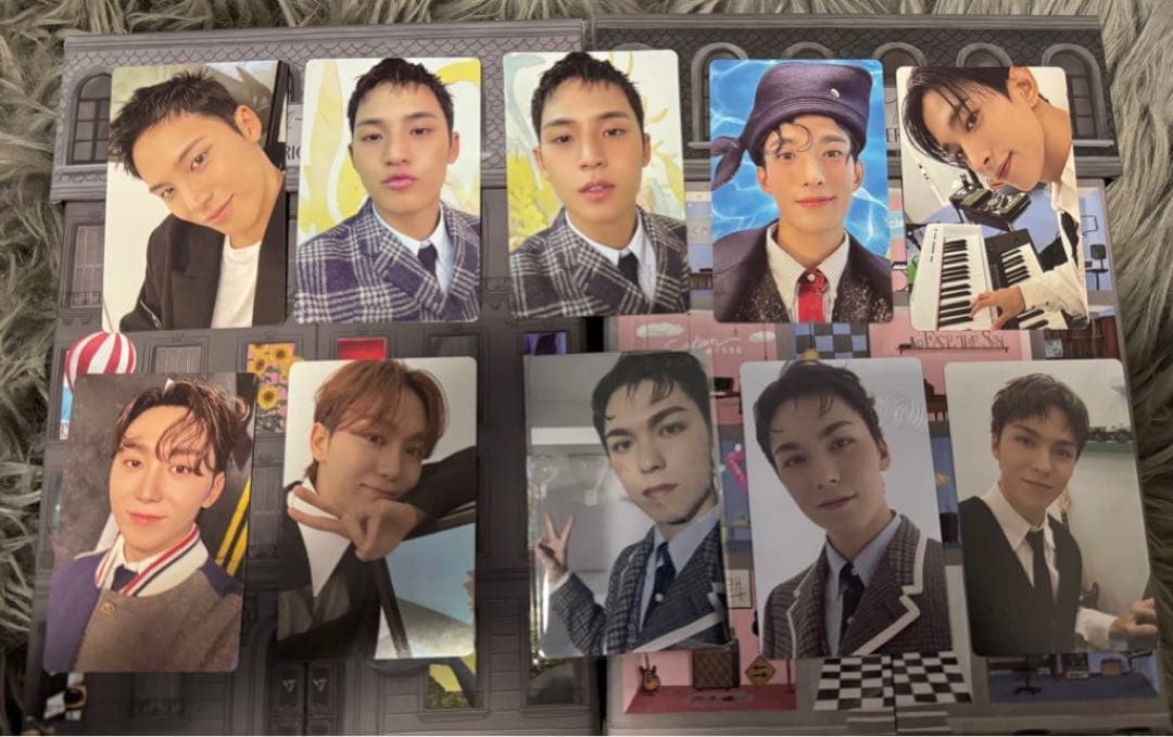 SEVENTEEN トレカ【お求めメンバーコメントしてください】