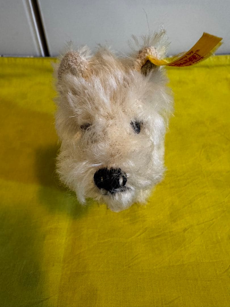 シュタイフのウエスティのぬいぐるみ