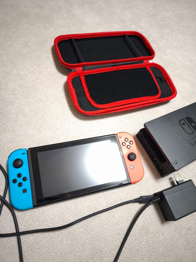 Nintendo Switch 本体 Joy-Con2個 ケース 充電器付き