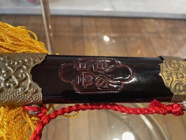 装飾的な日本刀