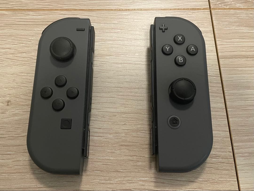 Nintendo Switch + Joy-Con + ポーチ +ソフト2点
