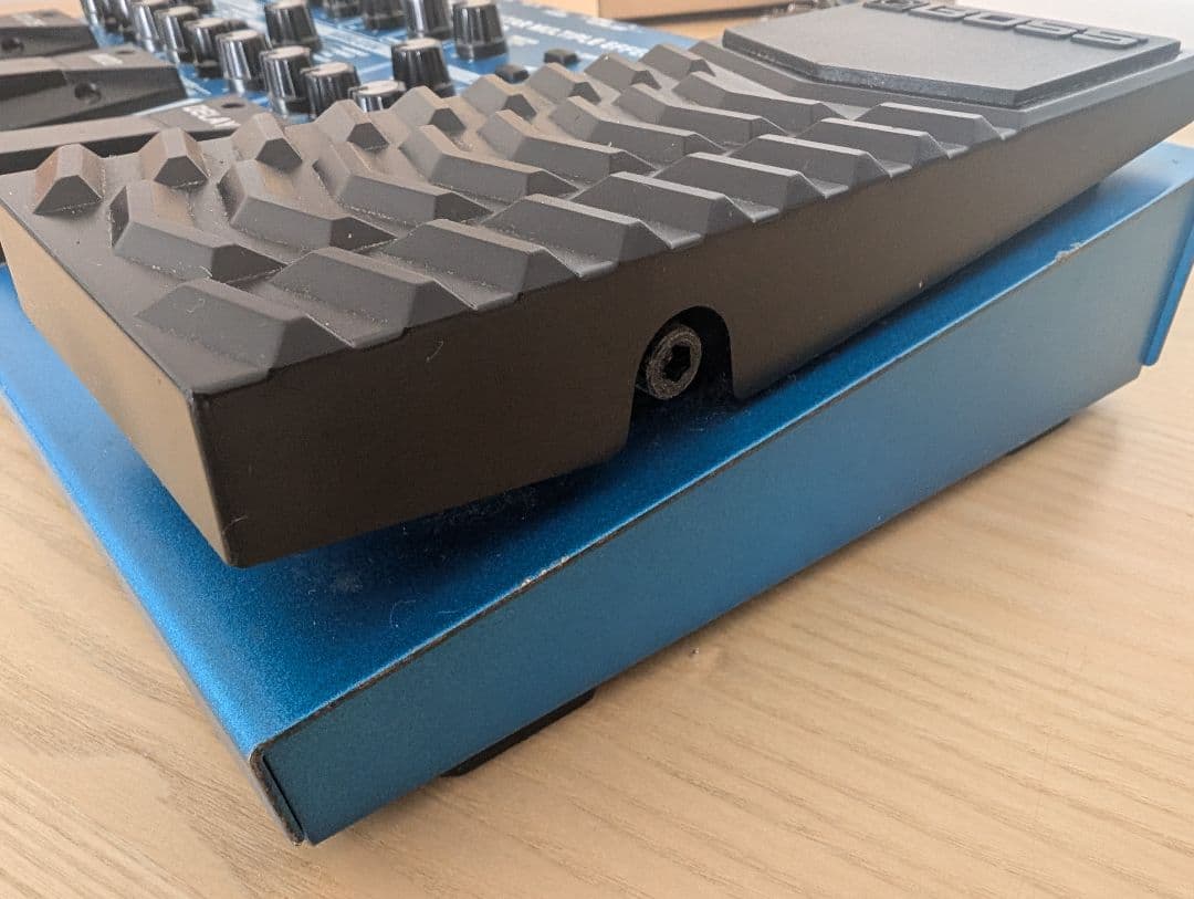 どんくん様専用】BOSS ME-50 ギターエフェクター（ケースおまけ）