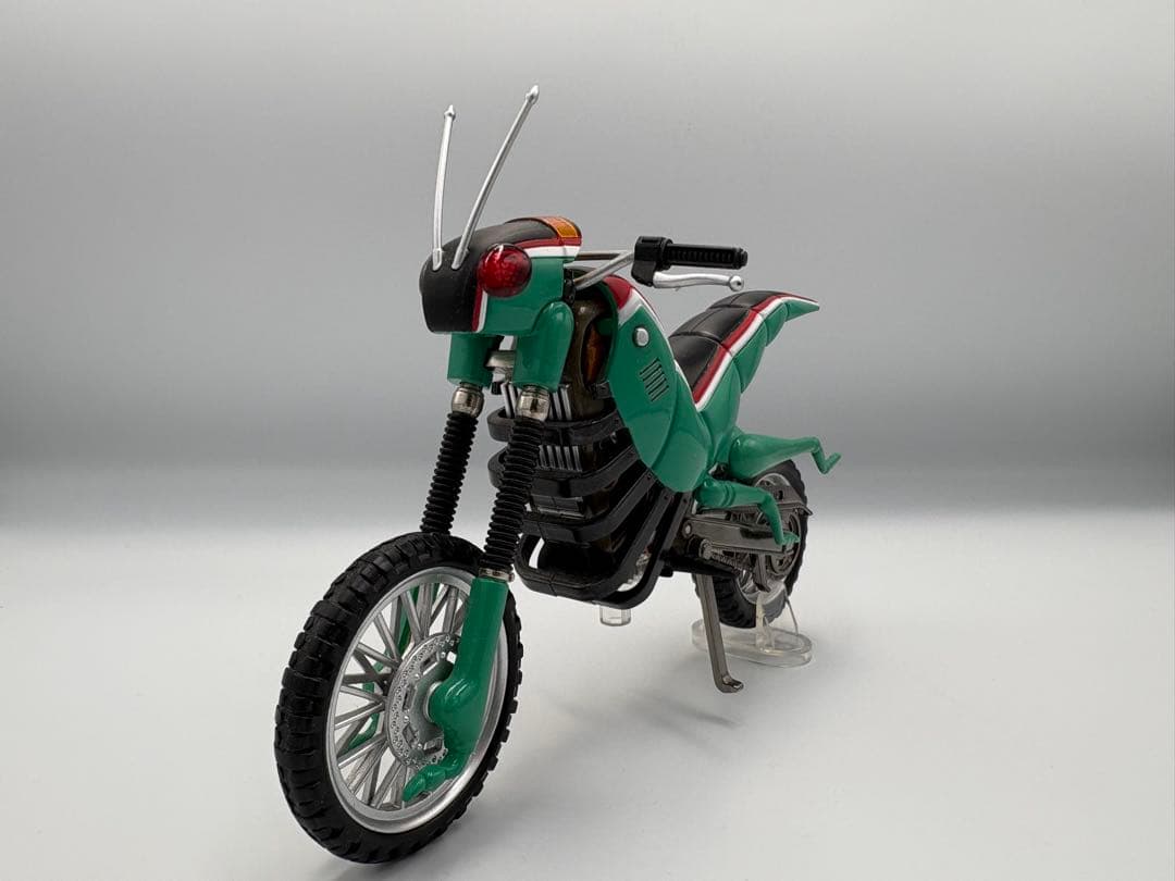 バンダイ S.H.Figuarts 仮面ライダーBLACK バトルホッパー