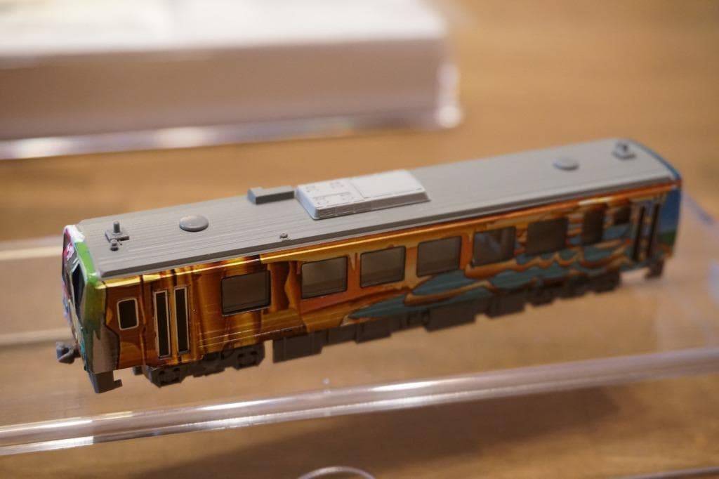 TOMIX製 キハ120系 美祢線 「美祢号ラッピング車両」 M車