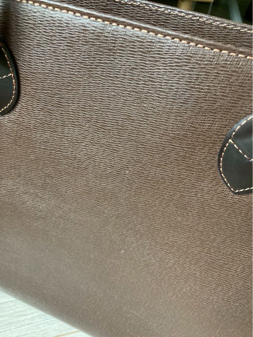 BURBERRYバーバリーレザーハンドバック