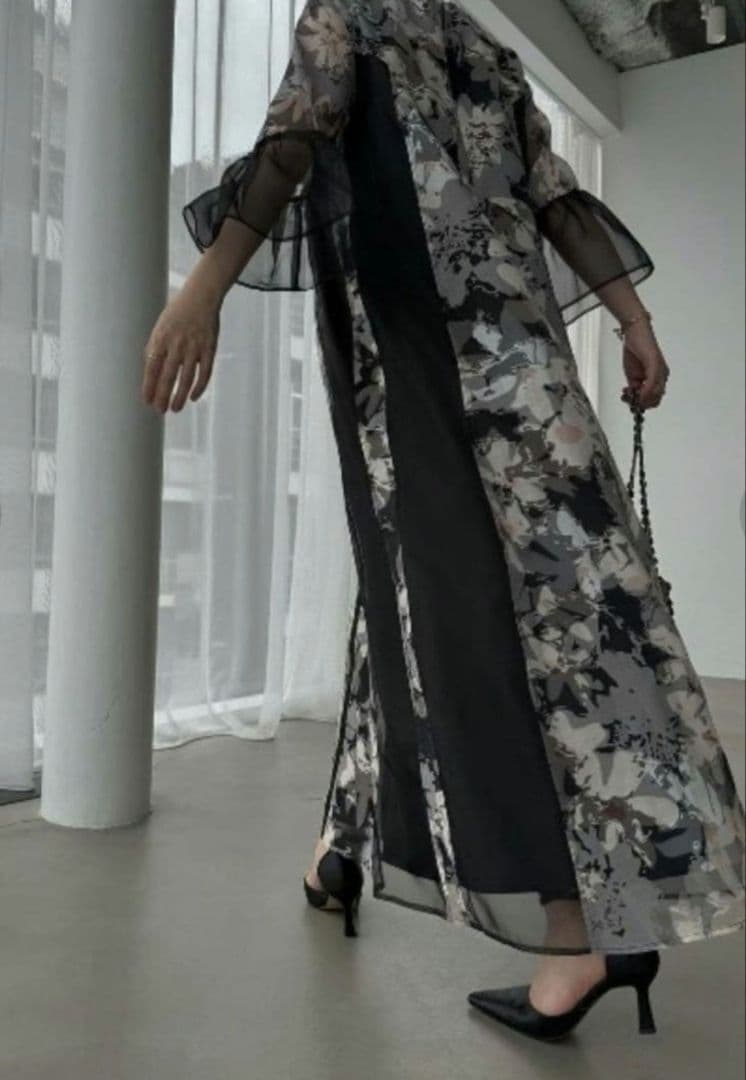 美品✨WILLUFULLY / オケージョンドレス　黒　フリーサイズ