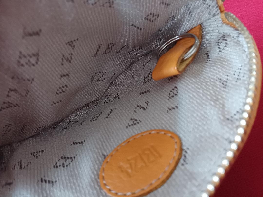 IBIZA　犬　レザー　小銭入れ　ケース　キーケース　ポーチ　未使用品