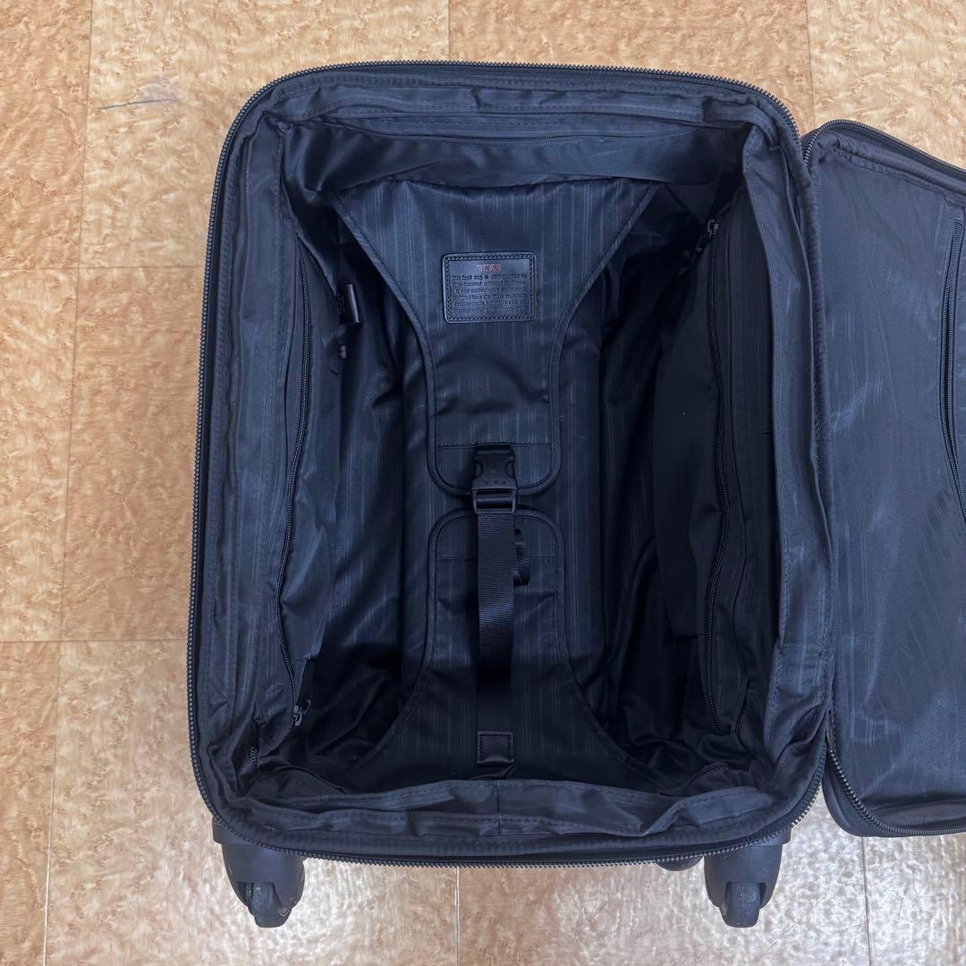 TUMI 22060DH 機内持込みOK4輪キャスター付きスーツケース トランク